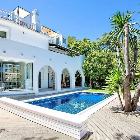 Villa Luxury With Swimming Pool And Jacuzzi